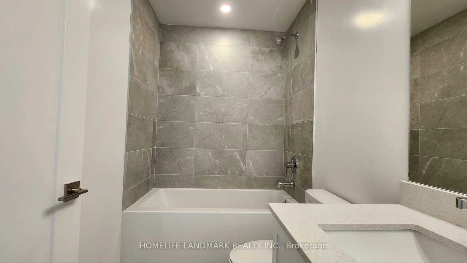 715, Davis, Huron Heights-Leslie Valley, Newmarket