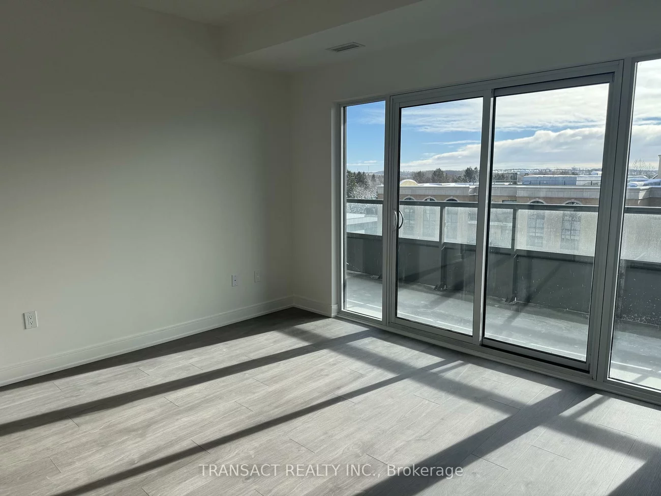 705, Davis, Huron Heights-Leslie Valley, Newmarket