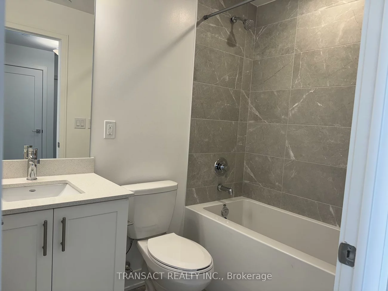 705, Davis, Huron Heights-Leslie Valley, Newmarket