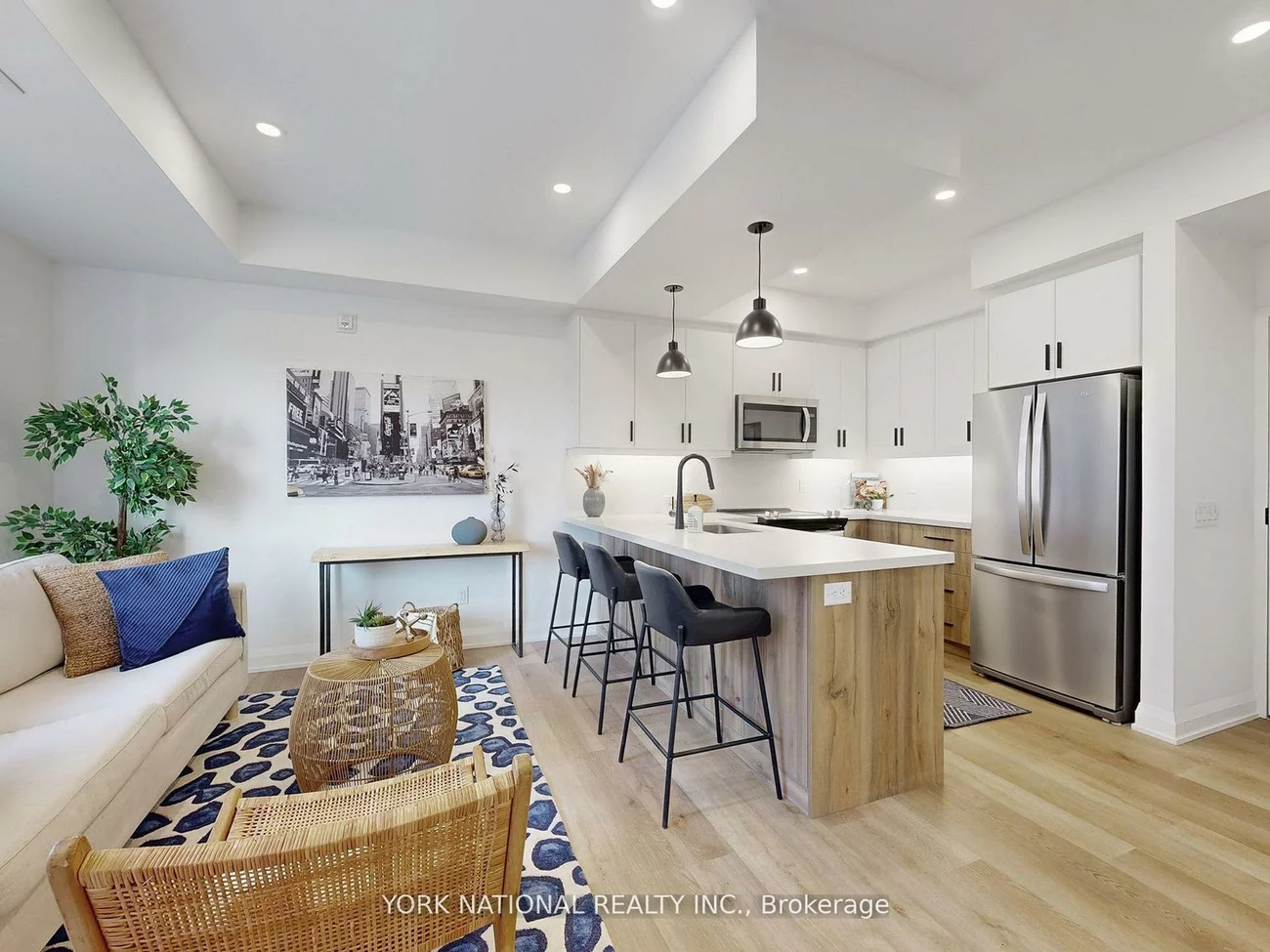 49, Charles, Central Newmarket, Newmarket