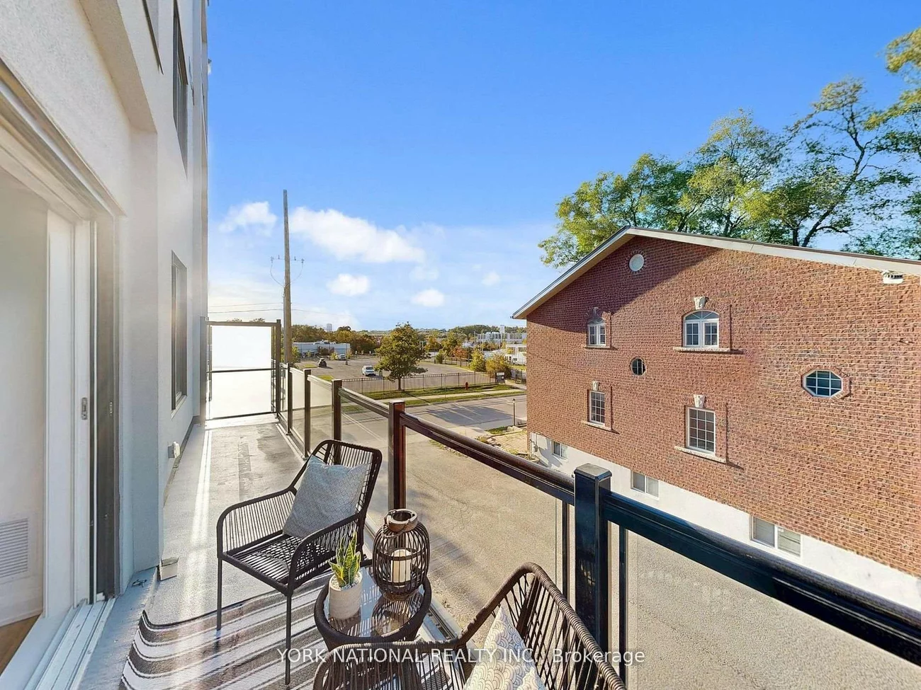 49, Charles, Central Newmarket, Newmarket