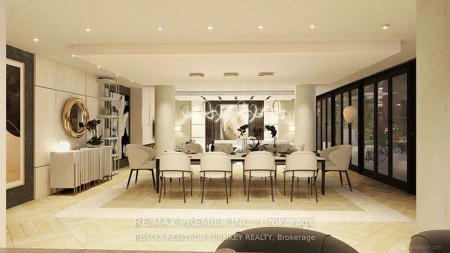 715, Davis, Huron Heights-Leslie Valley, Newmarket