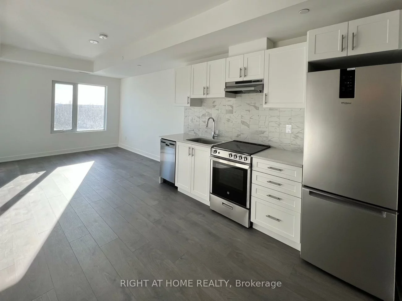 705, Davis, Huron Heights-Leslie Valley, Newmarket