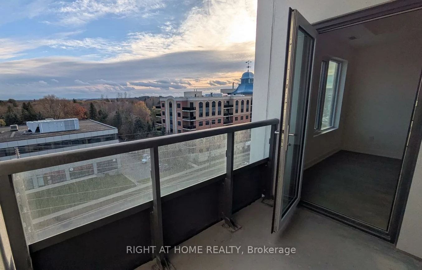 705, Davis, Huron Heights-Leslie Valley, Newmarket