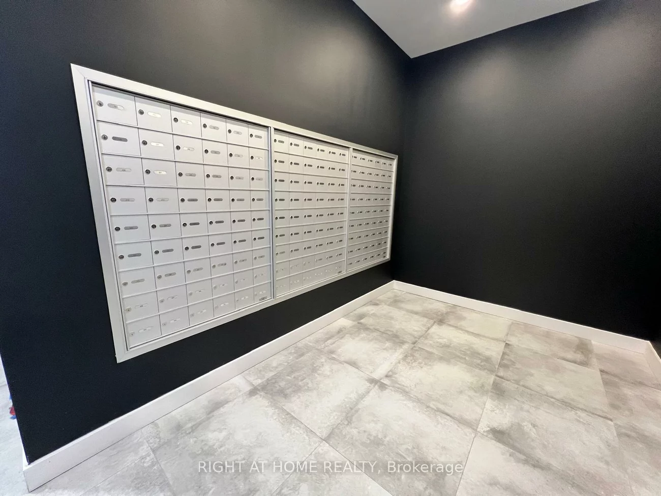 705, Davis, Huron Heights-Leslie Valley, Newmarket