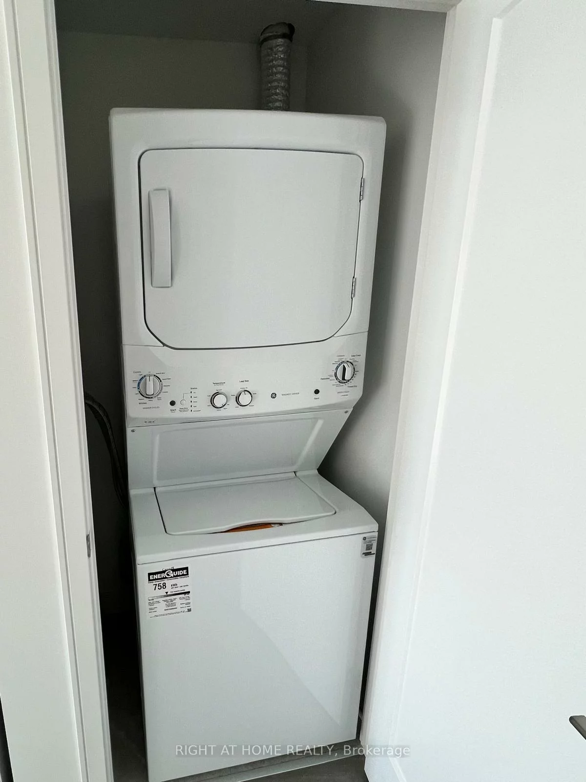 705, Davis, Huron Heights-Leslie Valley, Newmarket