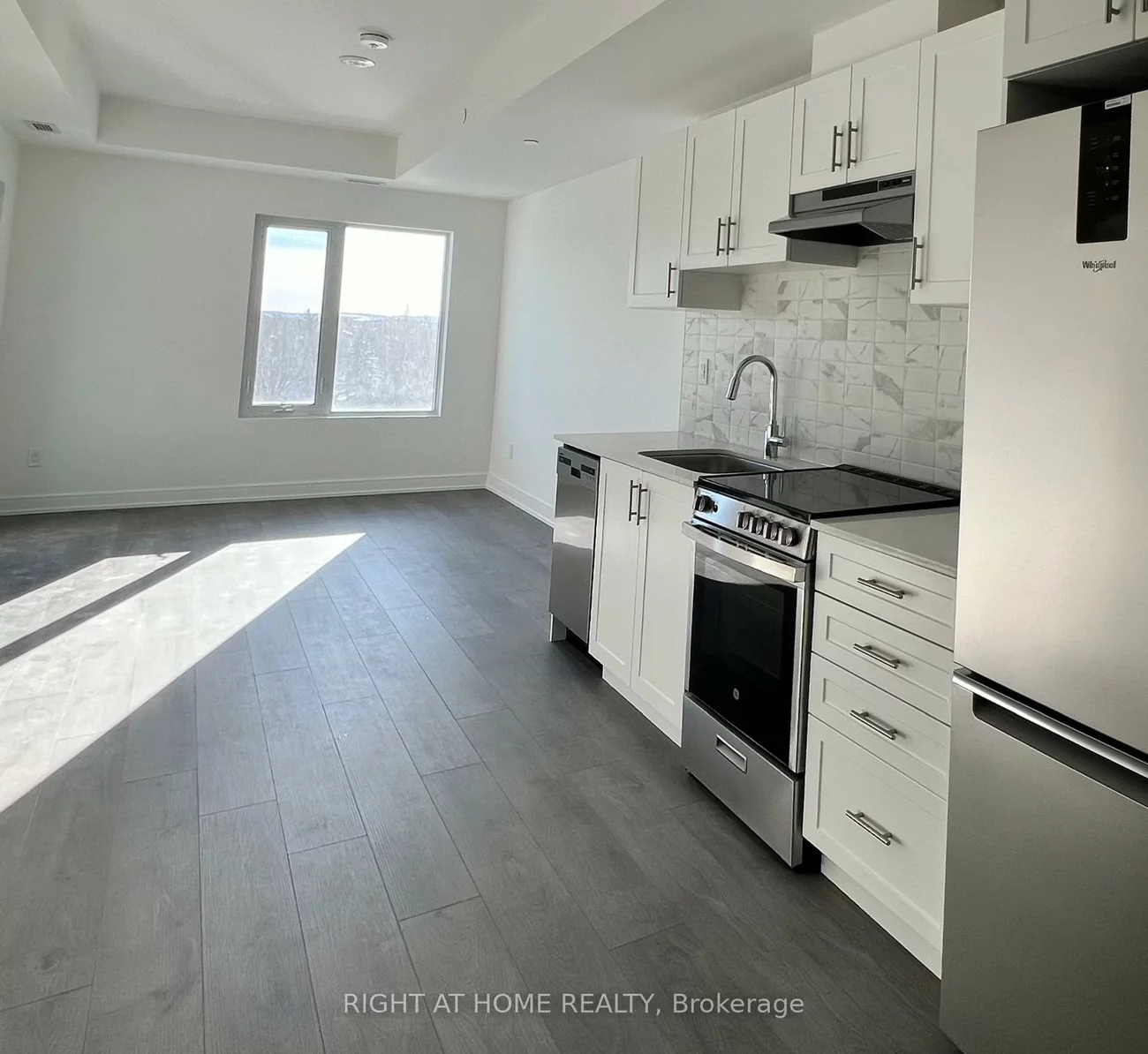 705, Davis, Huron Heights-Leslie Valley, Newmarket