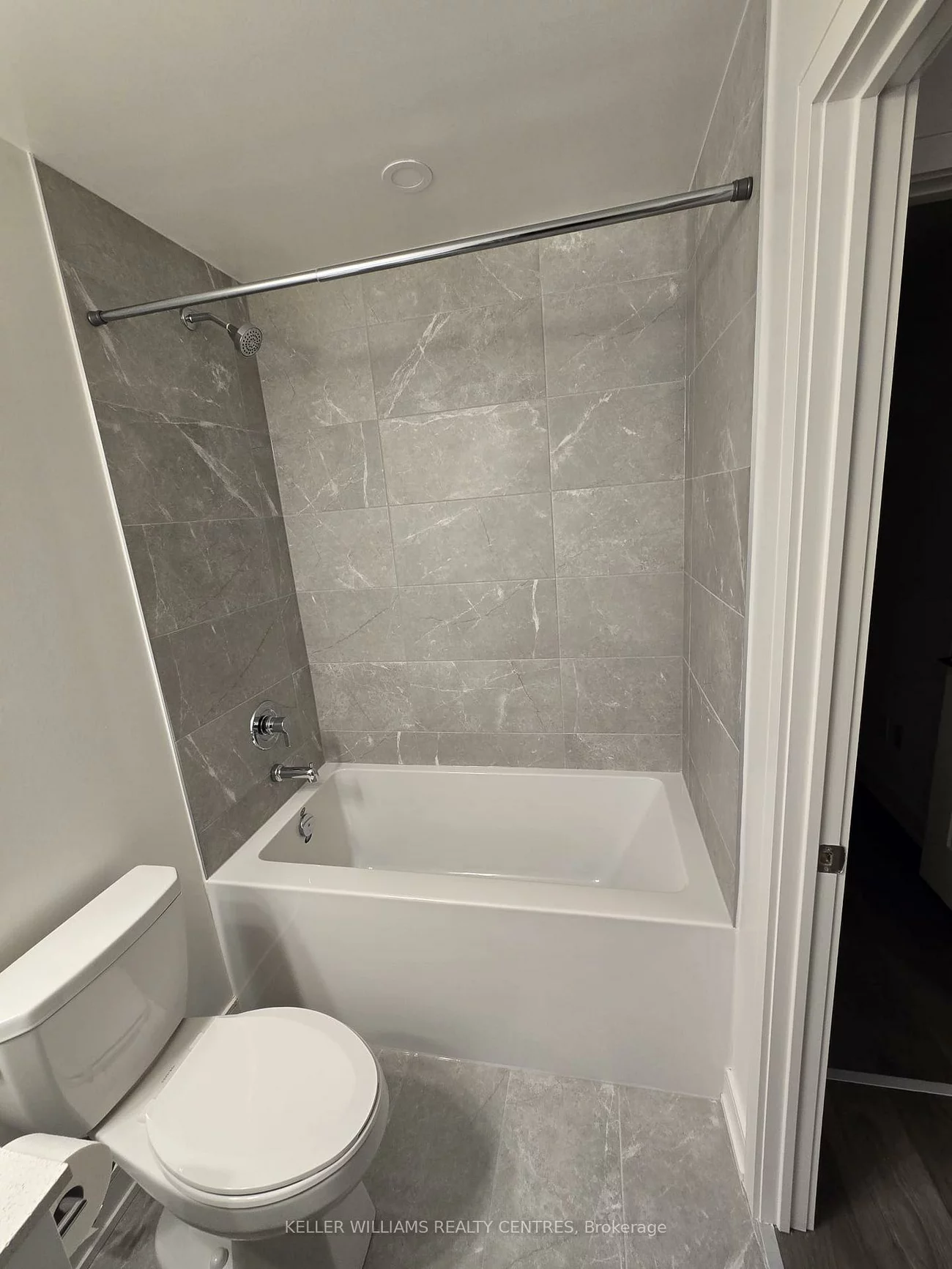 715, Davis, Huron Heights-Leslie Valley, Newmarket