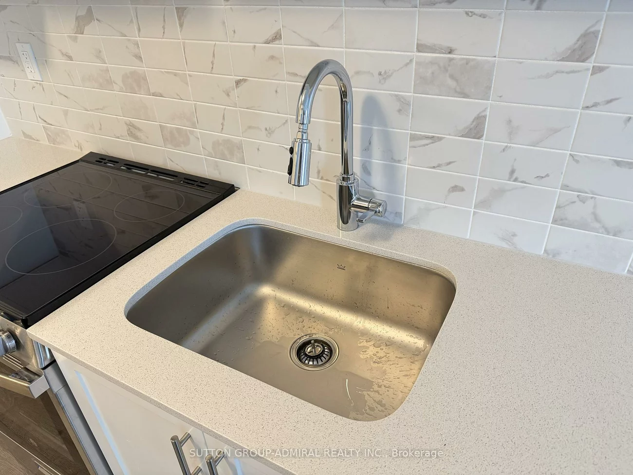 705, Davis, Huron Heights-Leslie Valley, Newmarket