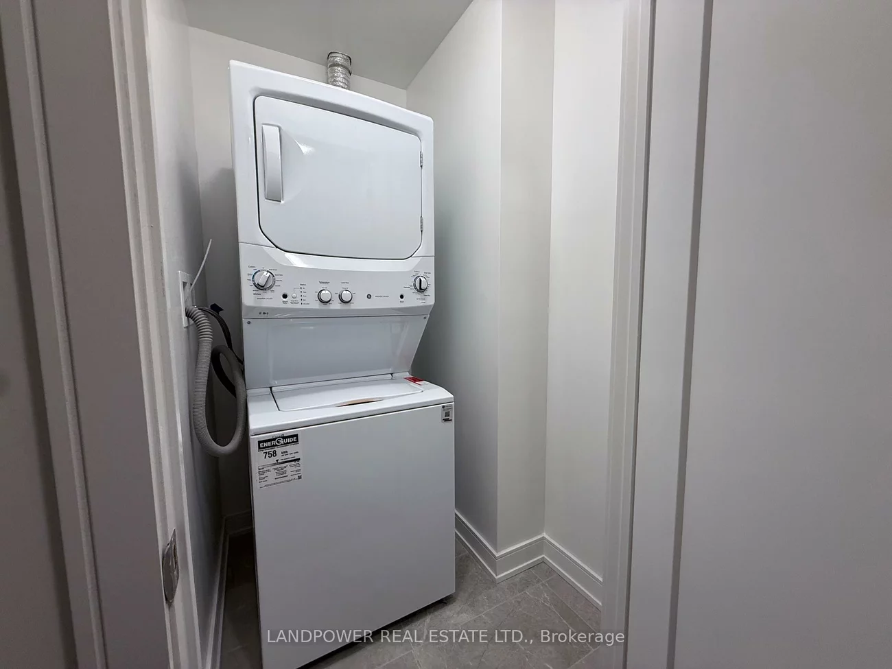 715, Davis, Huron Heights-Leslie Valley, Newmarket