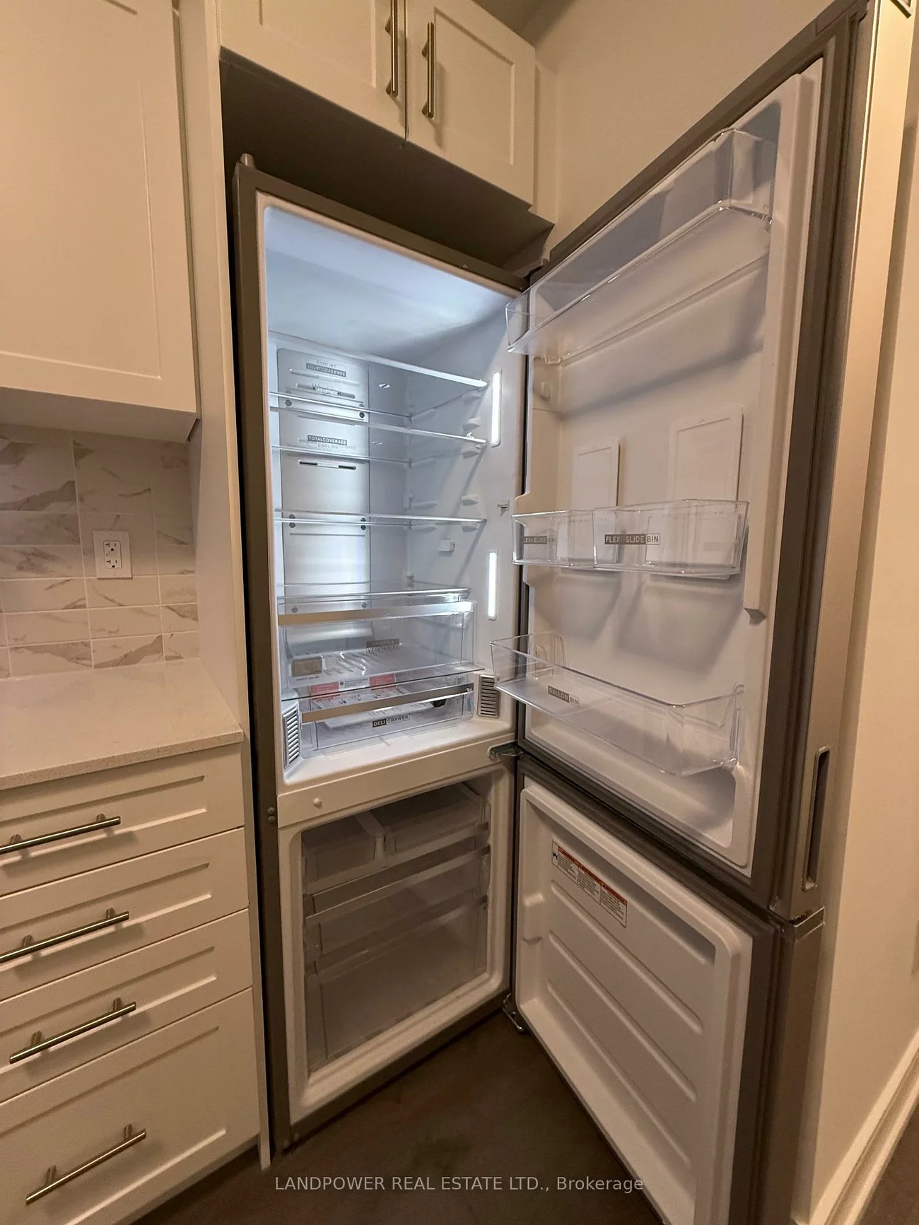 715, Davis, Huron Heights-Leslie Valley, Newmarket