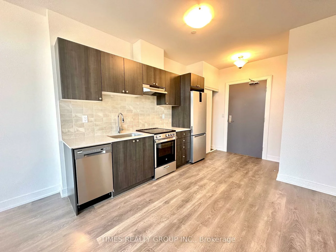 715, Davis, Huron Heights-Leslie Valley, Newmarket