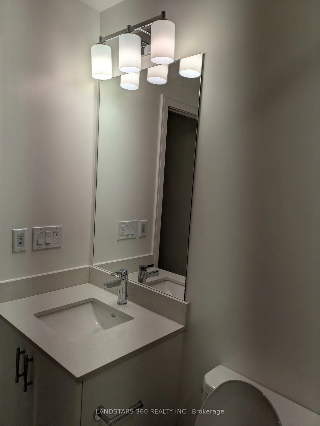 715, Davis, Huron Heights-Leslie Valley, Newmarket