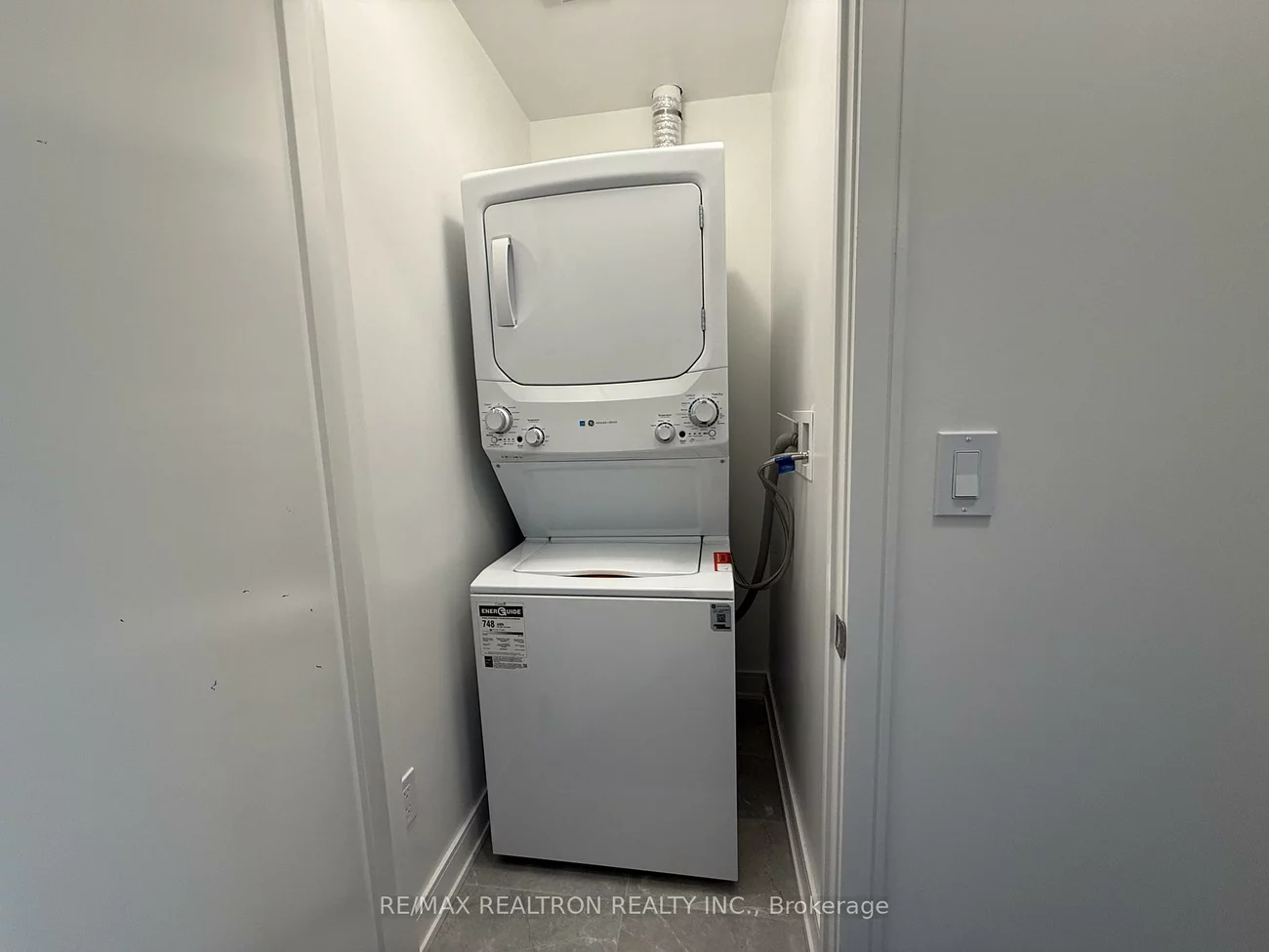 715, DAVIS, Huron Heights-Leslie Valley, Newmarket