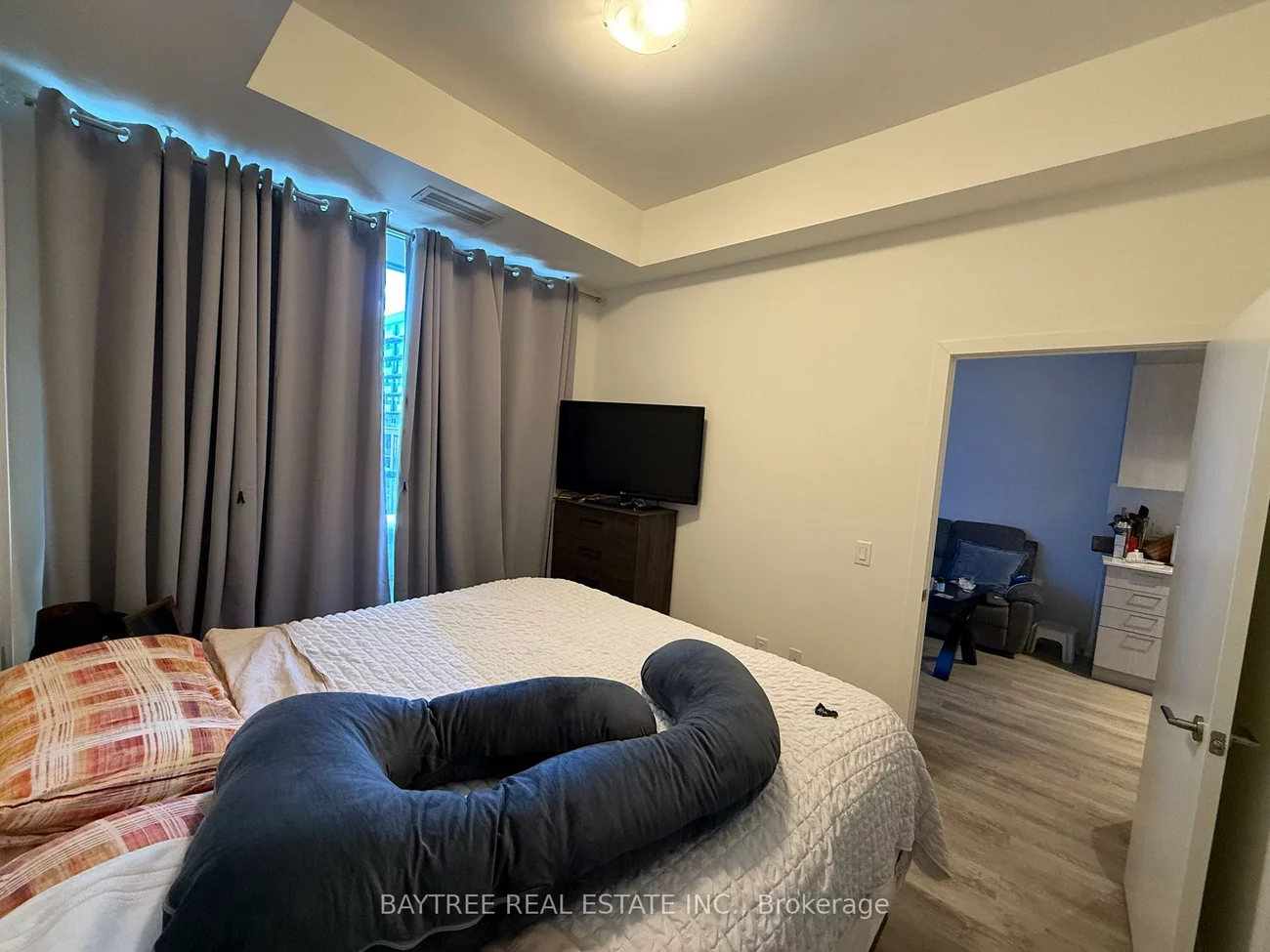 185, Deerfield, Central Newmarket, Newmarket