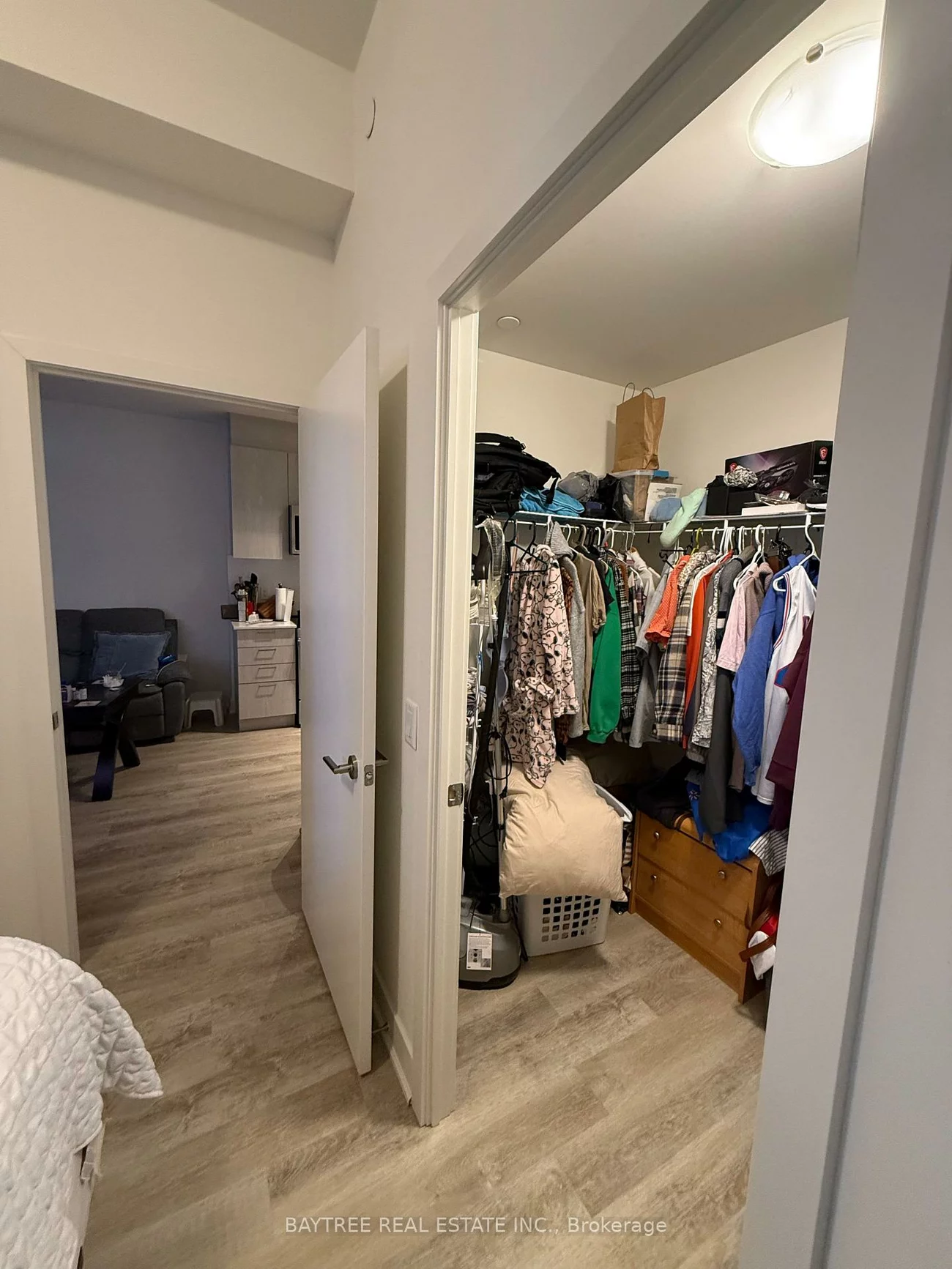 185, Deerfield, Central Newmarket, Newmarket