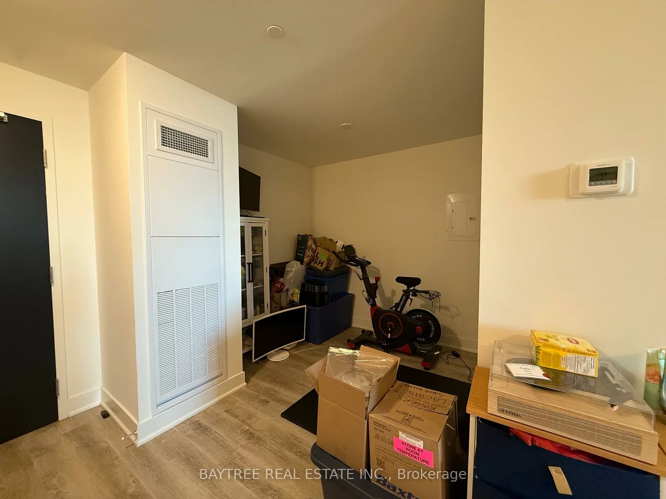 185, Deerfield, Central Newmarket, Newmarket