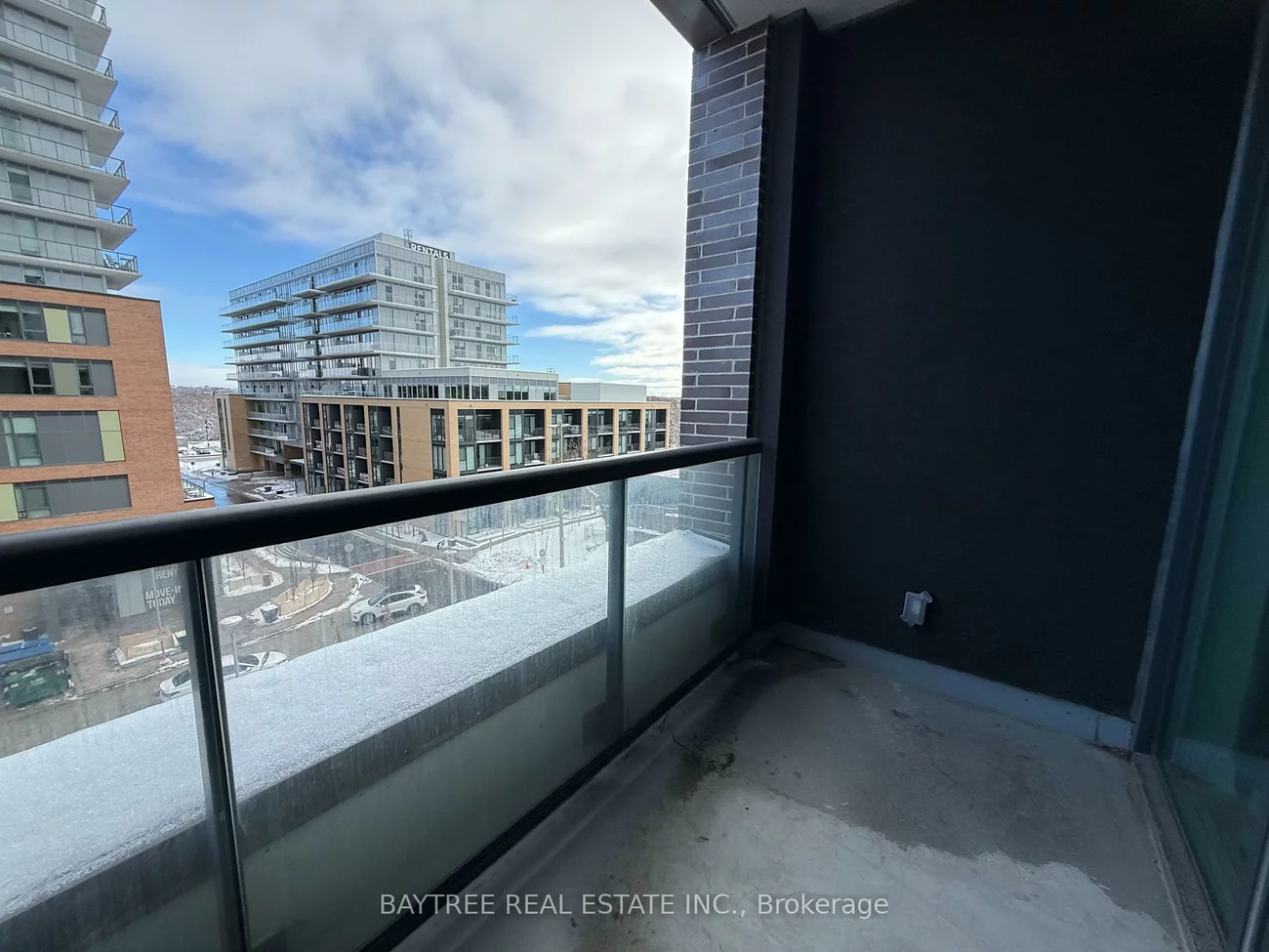 185, Deerfield, Central Newmarket, Newmarket