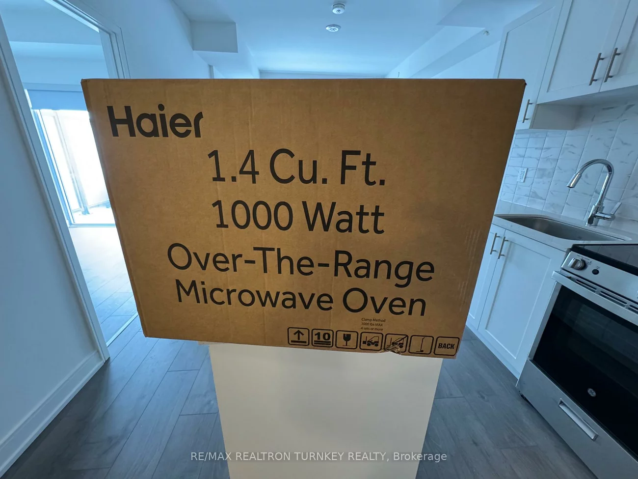 705, Davis, Huron Heights-Leslie Valley, Newmarket