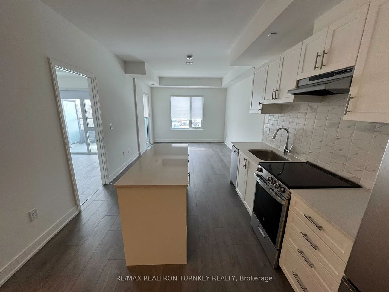 705, Davis, Huron Heights-Leslie Valley, Newmarket