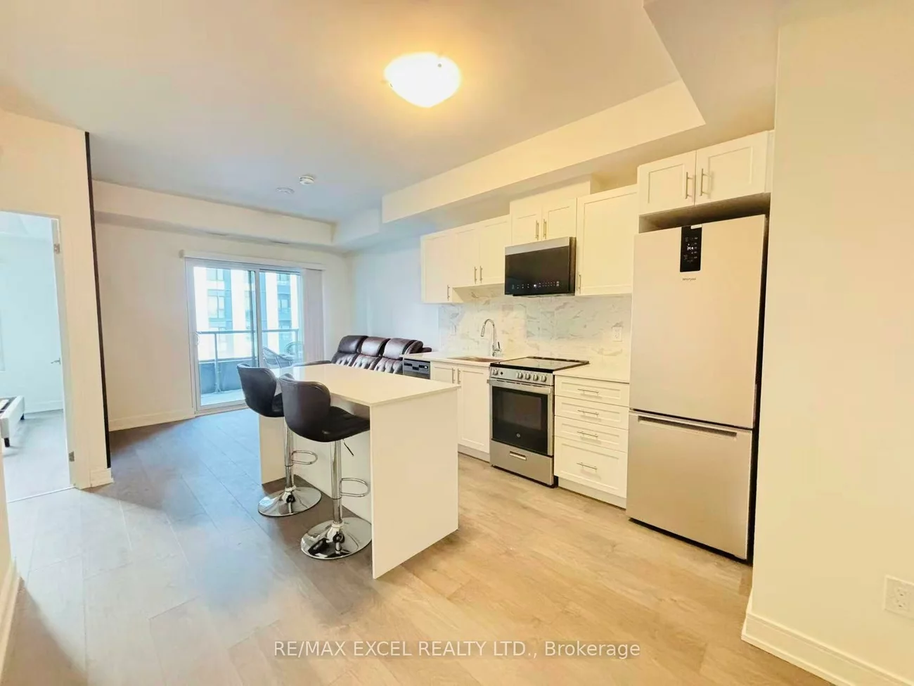 715, Davis, Huron Heights-Leslie Valley, Newmarket