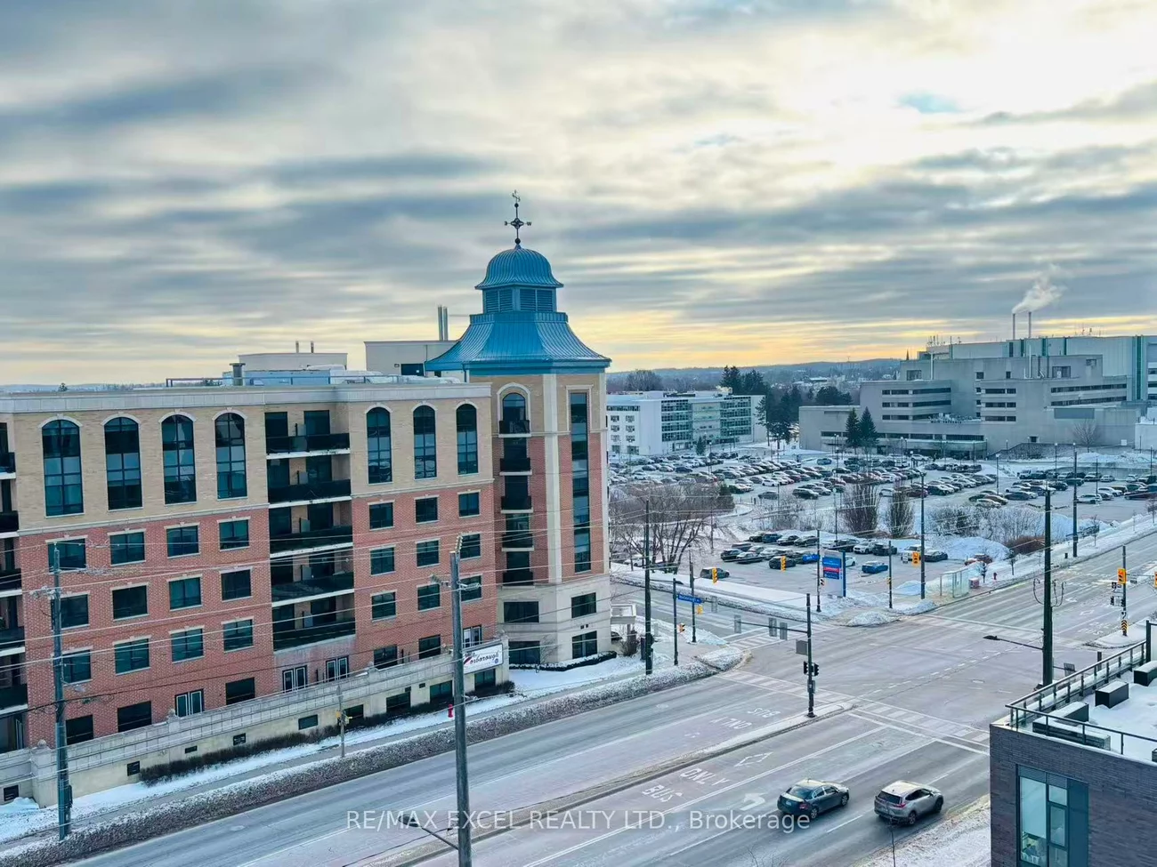 715, Davis, Huron Heights-Leslie Valley, Newmarket