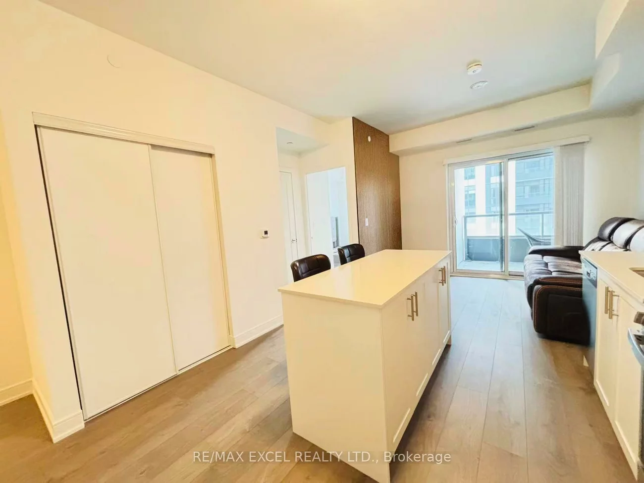 715, Davis, Huron Heights-Leslie Valley, Newmarket