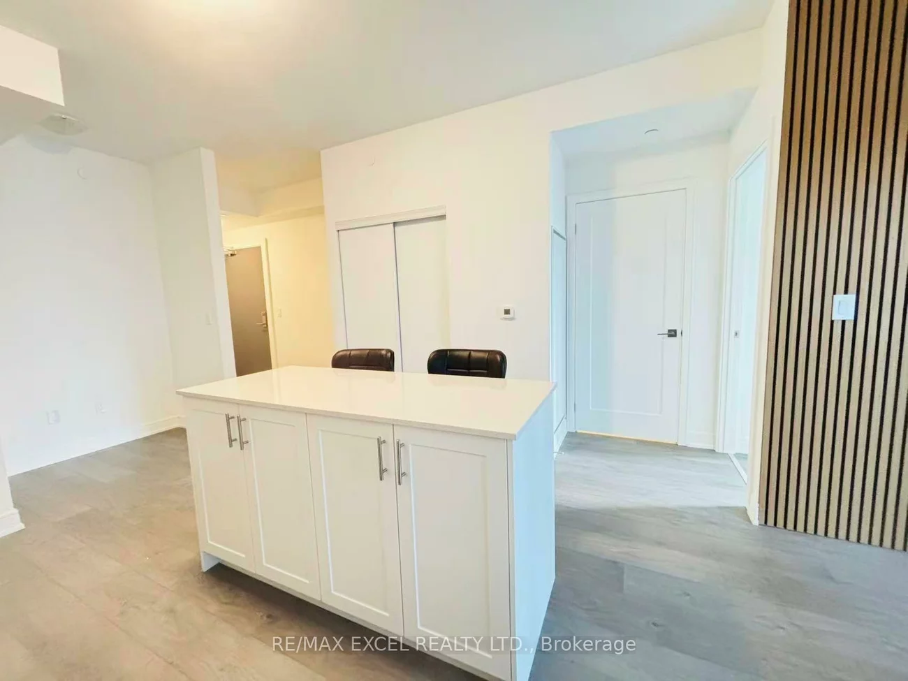 715, Davis, Huron Heights-Leslie Valley, Newmarket