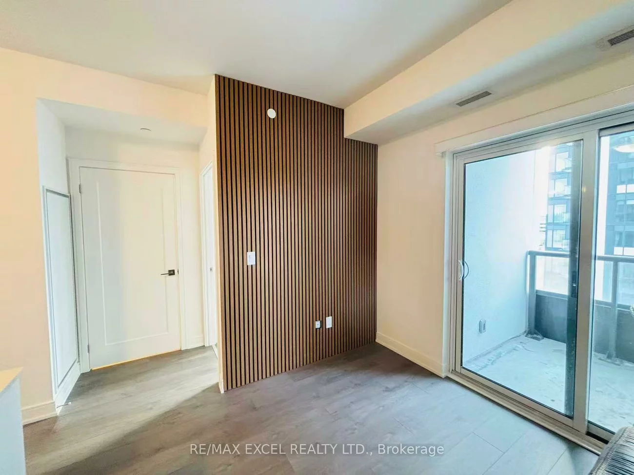 715, Davis, Huron Heights-Leslie Valley, Newmarket