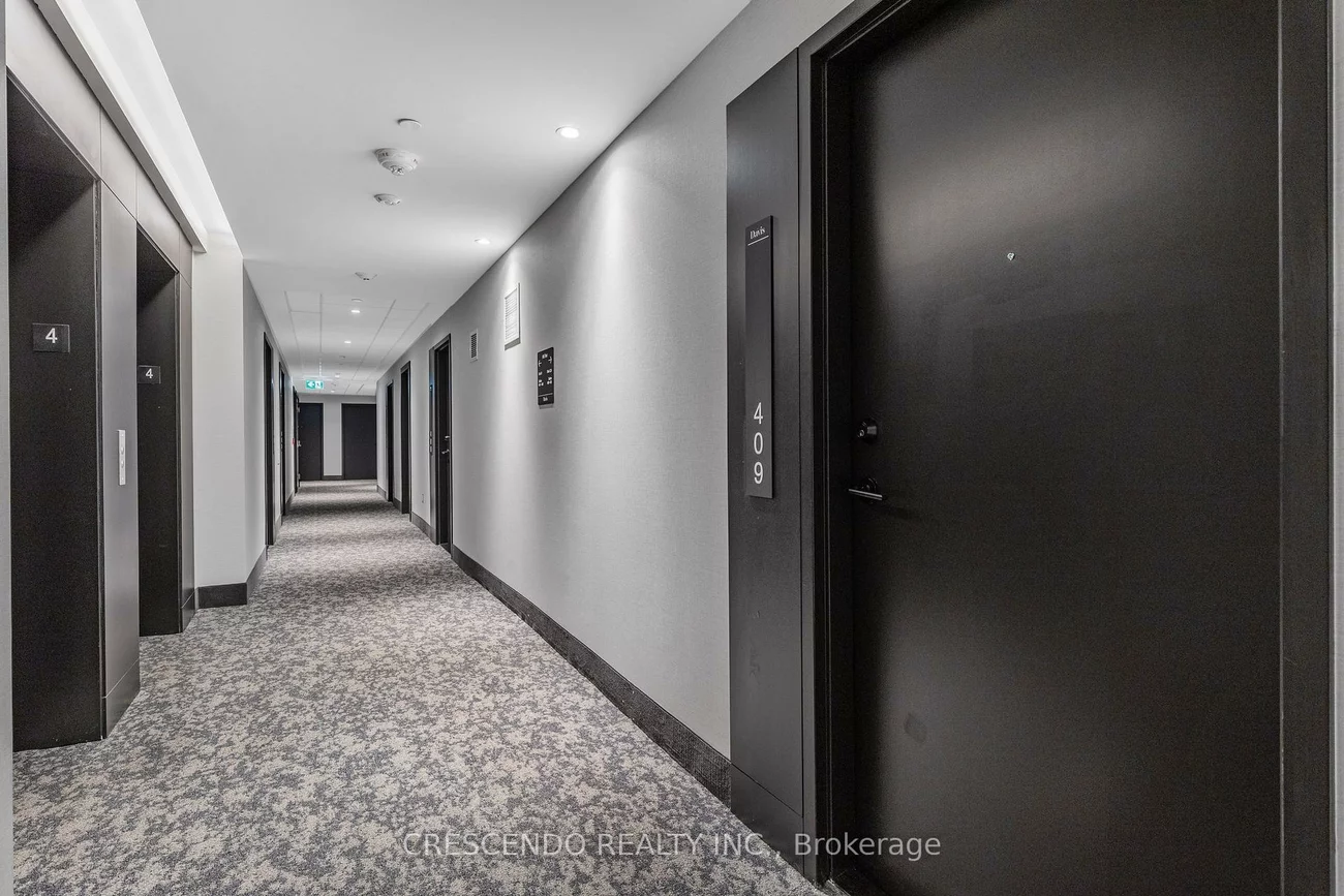 185, Deerfield, Central Newmarket, Newmarket