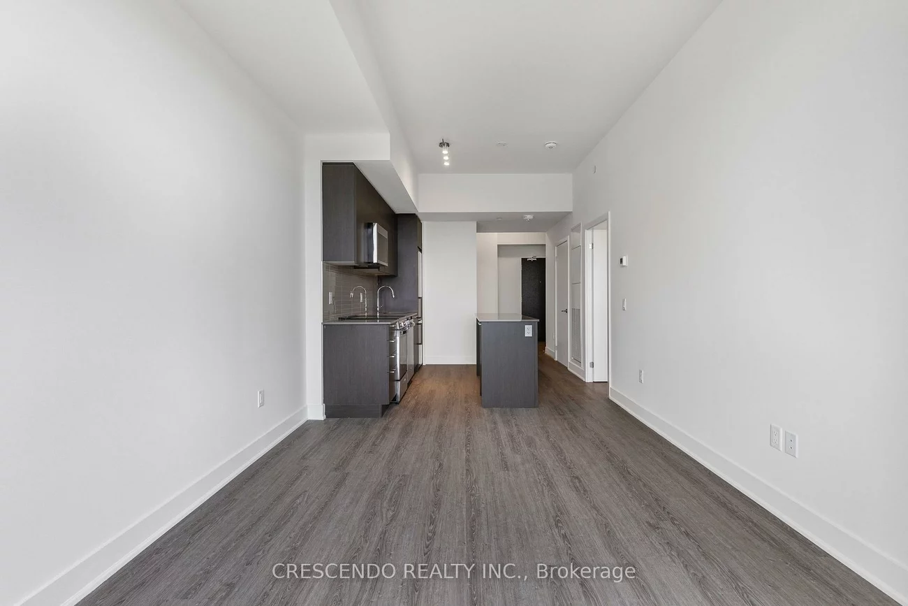 185, Deerfield, Central Newmarket, Newmarket