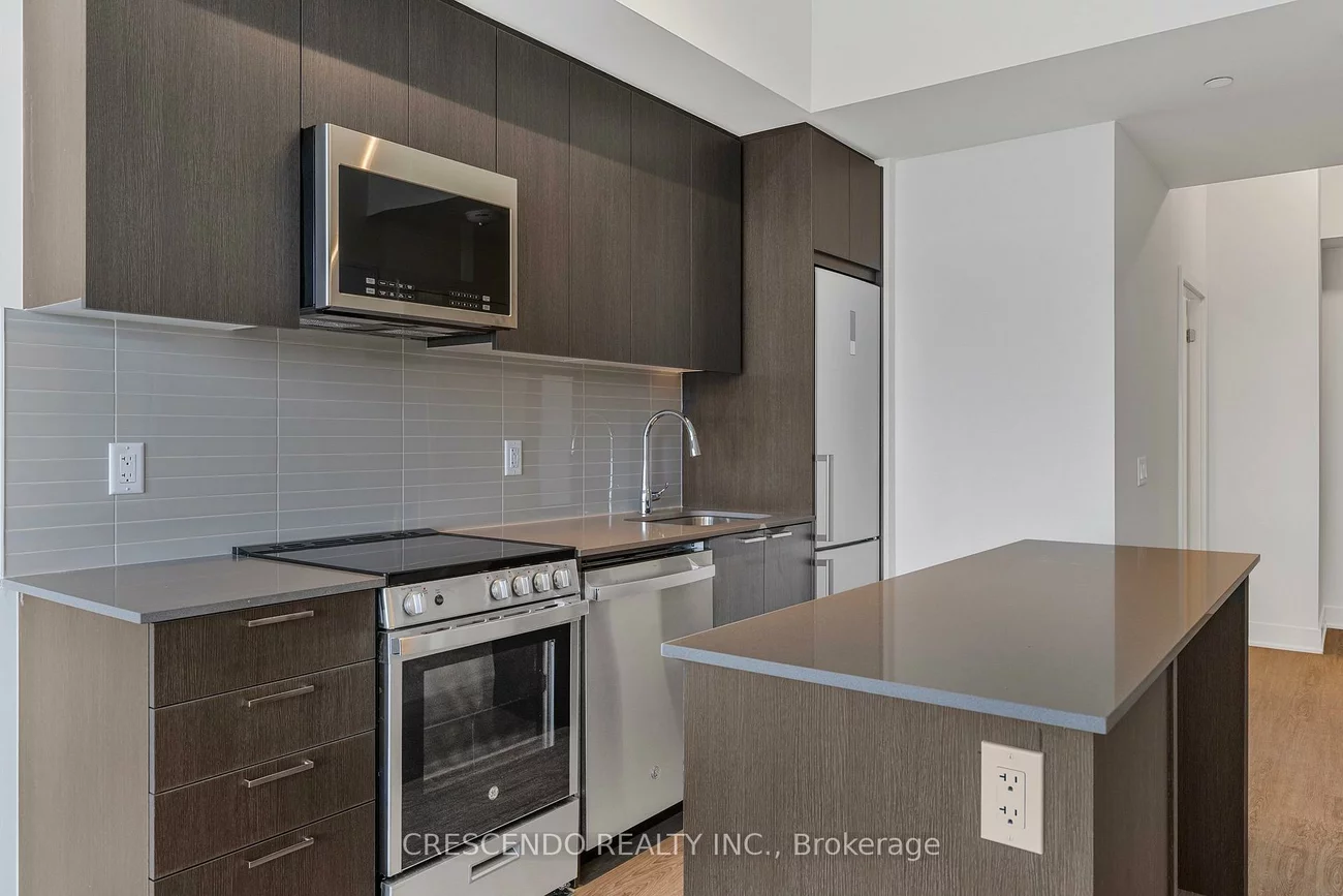 185, Deerfield, Central Newmarket, Newmarket