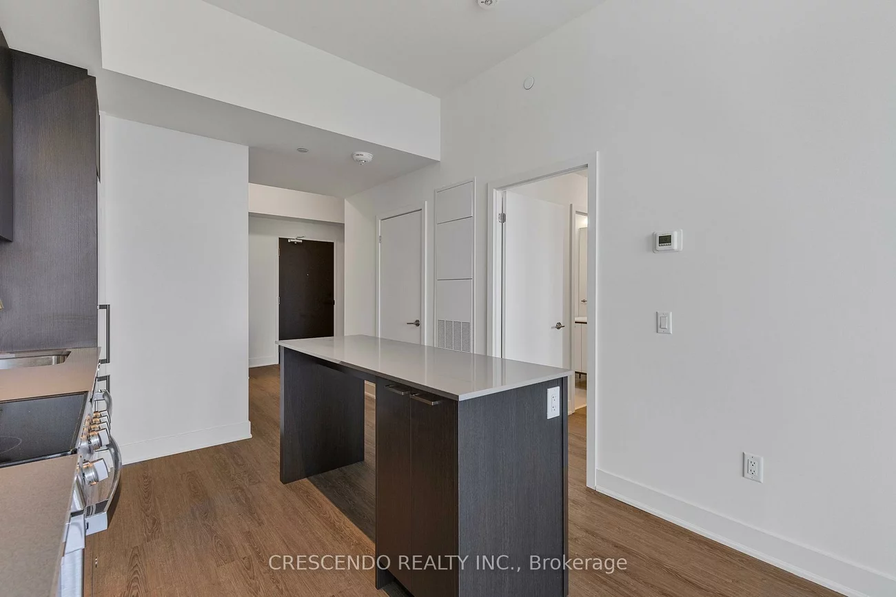 185, Deerfield, Central Newmarket, Newmarket