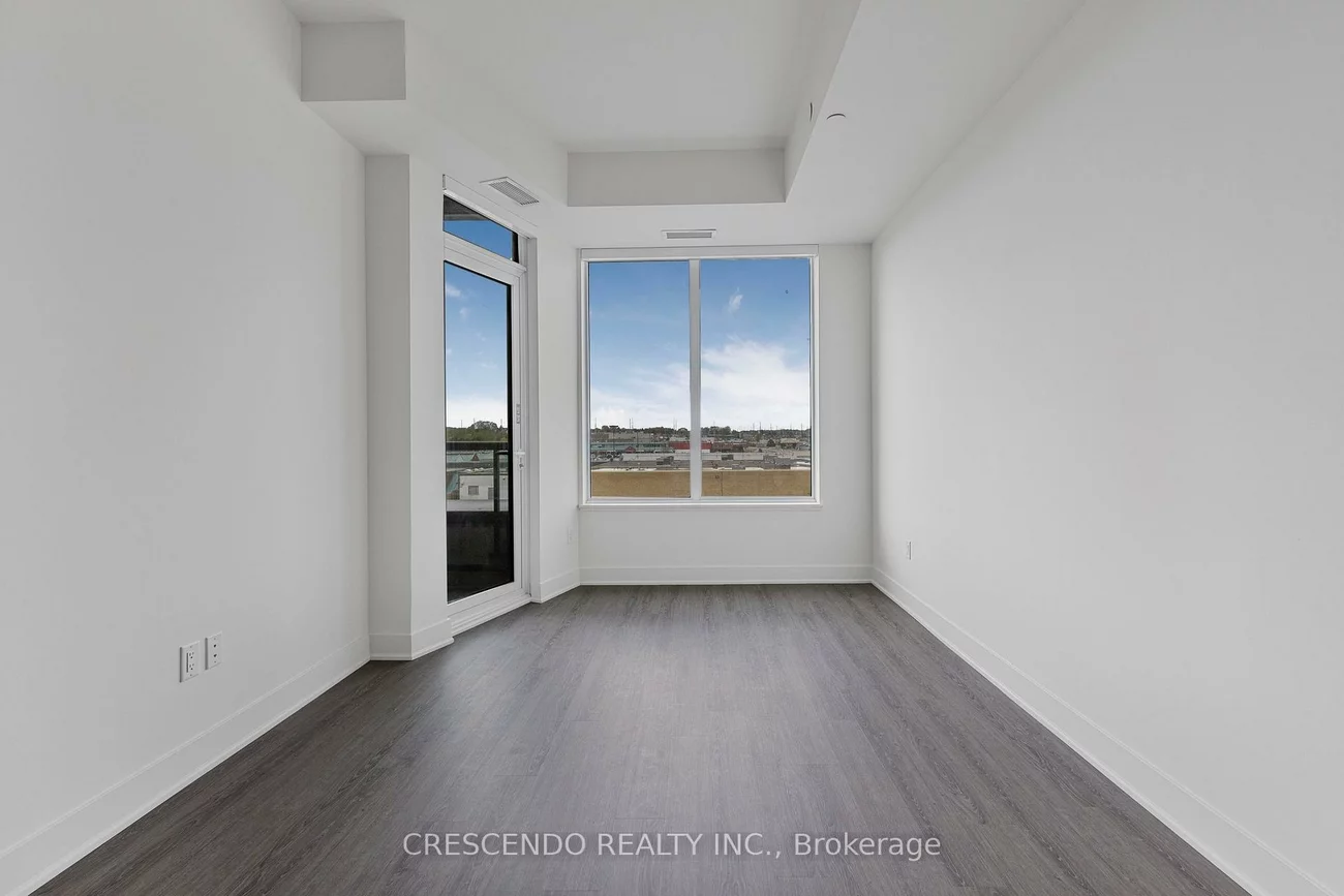 185, Deerfield, Central Newmarket, Newmarket