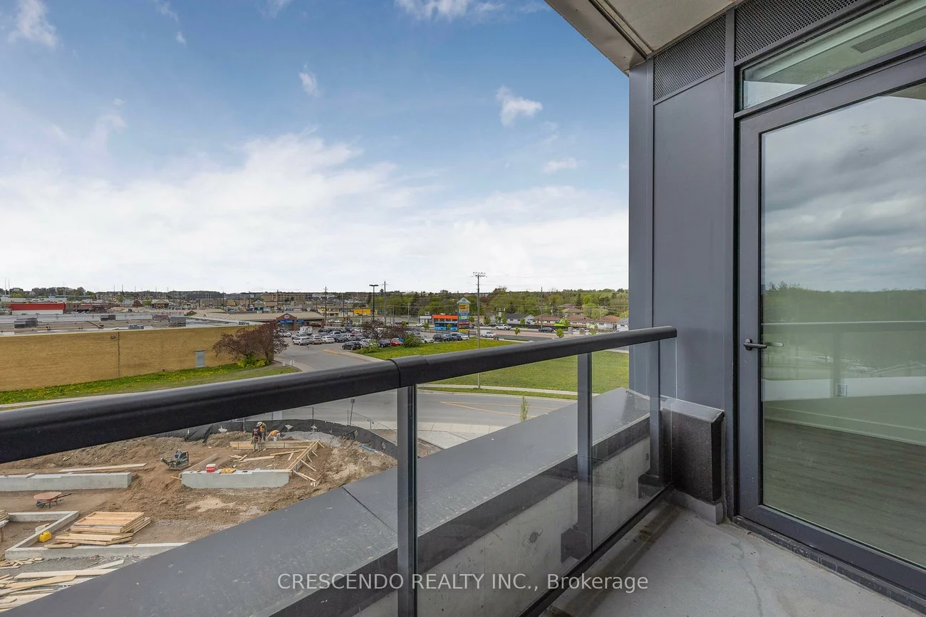 185, Deerfield, Central Newmarket, Newmarket