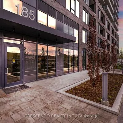 185, Deerfield, Central Newmarket, Newmarket