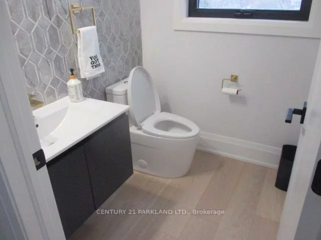 59, Charles, Central Newmarket, Newmarket