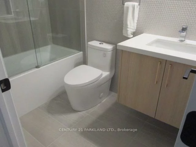 59, Charles, Central Newmarket, Newmarket