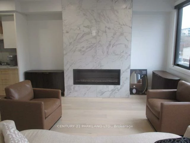 59, Charles, Central Newmarket, Newmarket