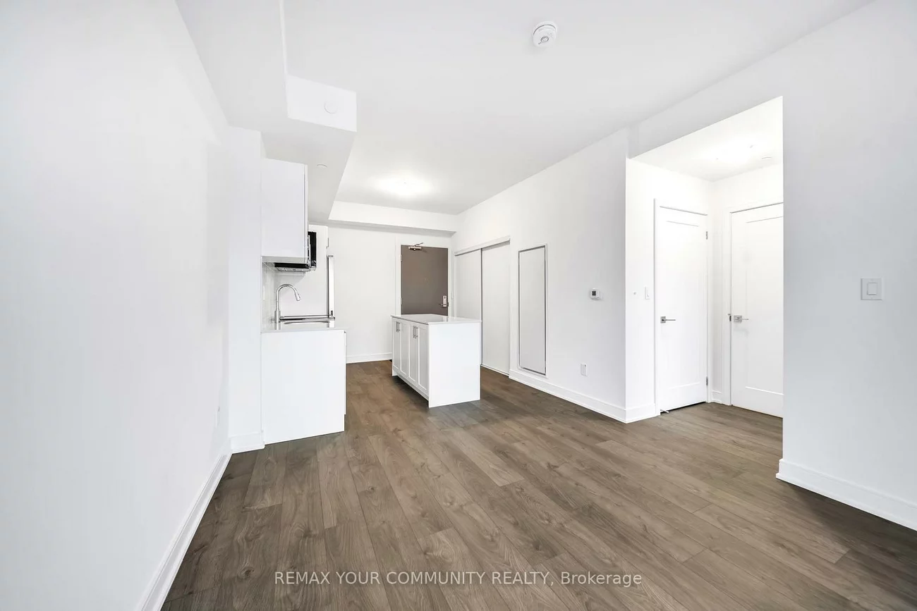 705, Davis, Huron Heights-Leslie Valley, Newmarket