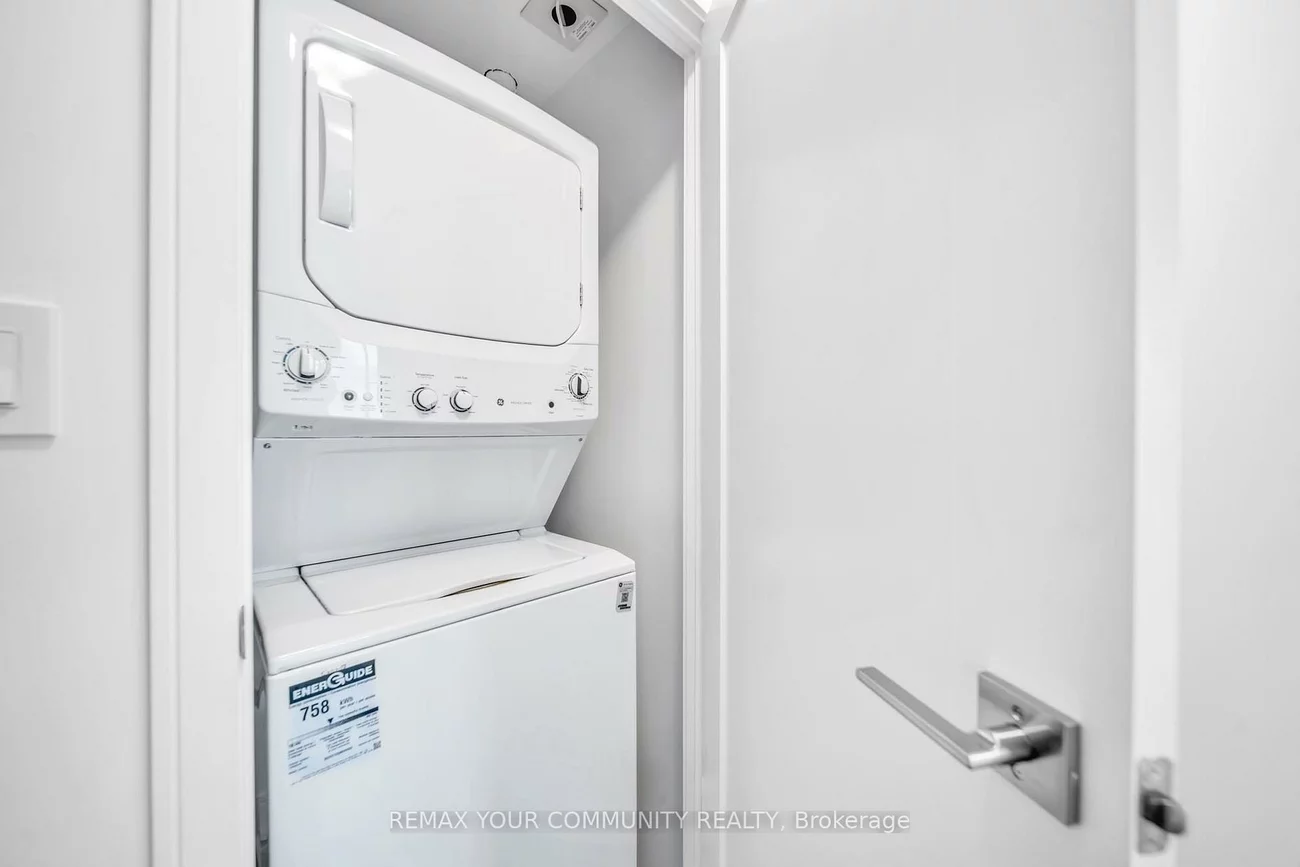 705, Davis, Huron Heights-Leslie Valley, Newmarket