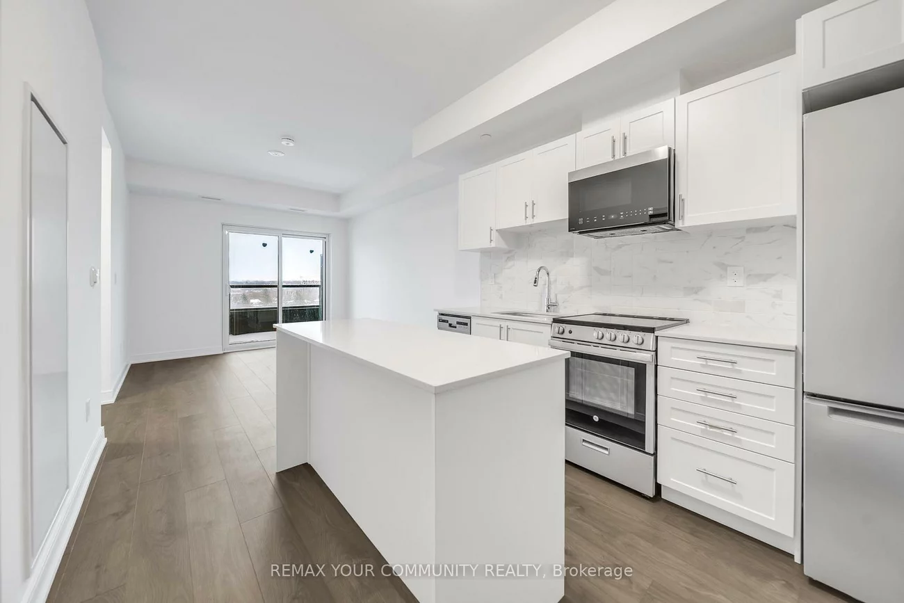 705, Davis, Huron Heights-Leslie Valley, Newmarket