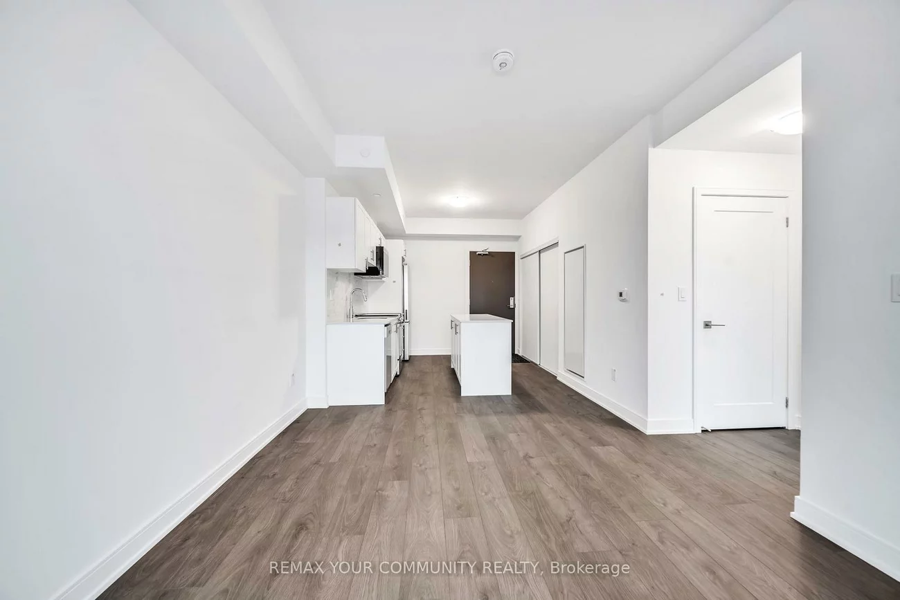 705, Davis, Huron Heights-Leslie Valley, Newmarket