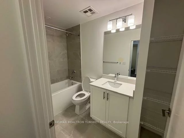 705, Davis, Huron Heights-Leslie Valley, Newmarket