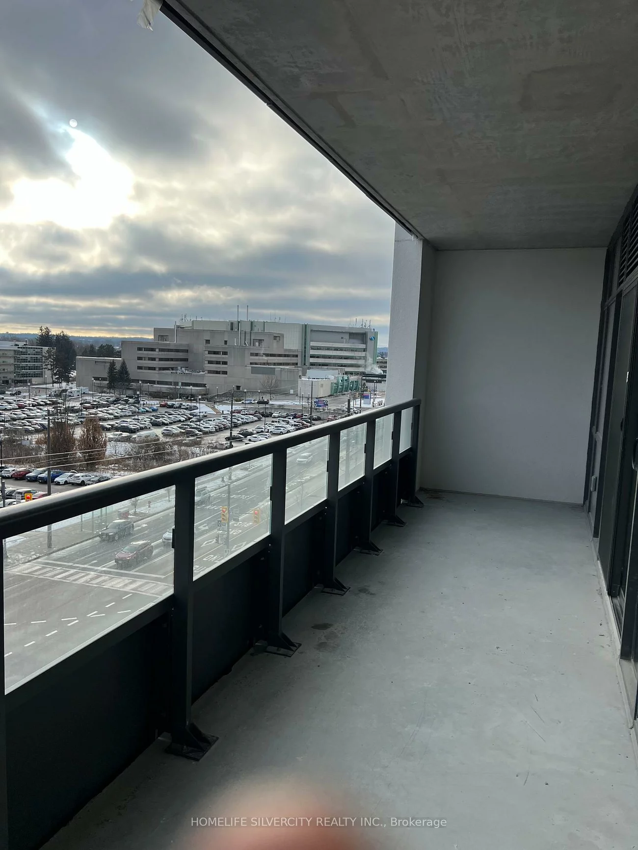 705, Davis, Central Newmarket, Newmarket