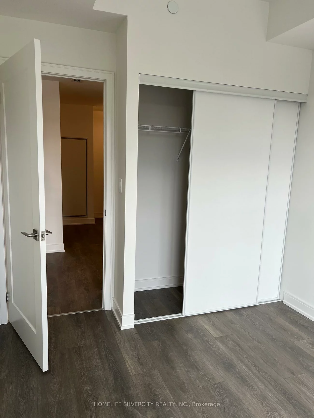 705, Davis, Central Newmarket, Newmarket