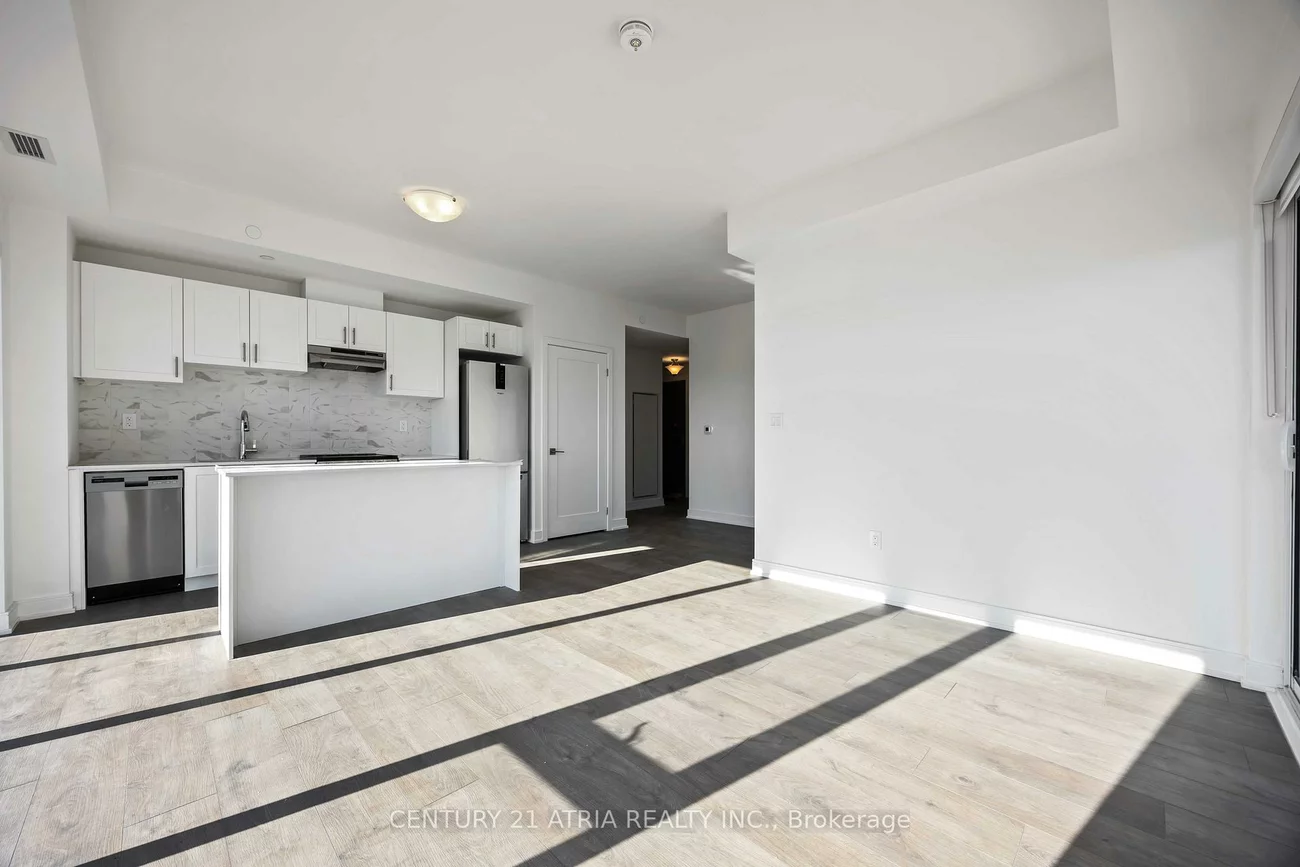 715, Davis, Huron Heights-Leslie Valley, Newmarket