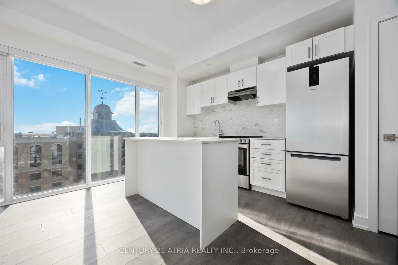 715, Davis, Huron Heights-Leslie Valley, Newmarket