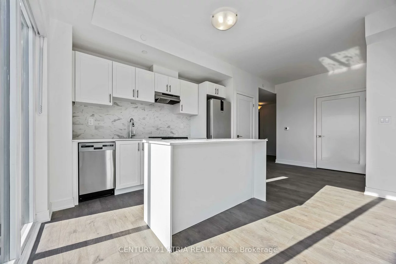 715, Davis, Huron Heights-Leslie Valley, Newmarket