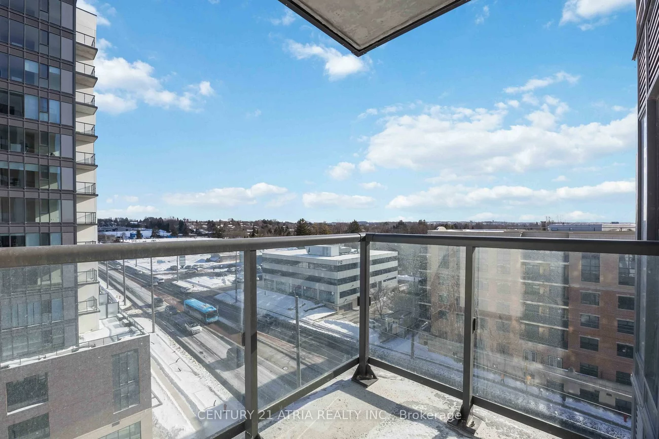 715, Davis, Huron Heights-Leslie Valley, Newmarket